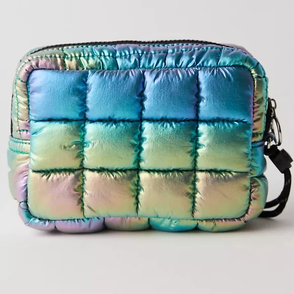 Limited Edition Nebula Blue Iridescent Quilted Case Bag Free People FP Movement - Picture 4 of 11